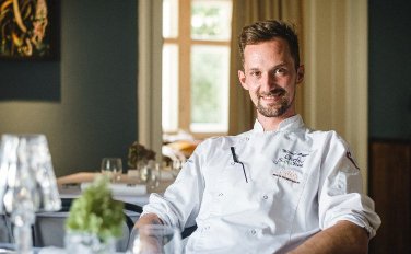 Chef Mojmir Šiftar med 10 največjimi mladimi kuharskimi talenti v regiji